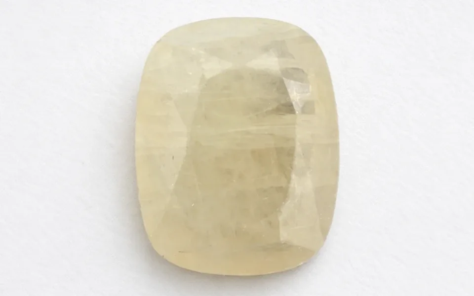 Yellow Sapphire (Phukharaj Stone)