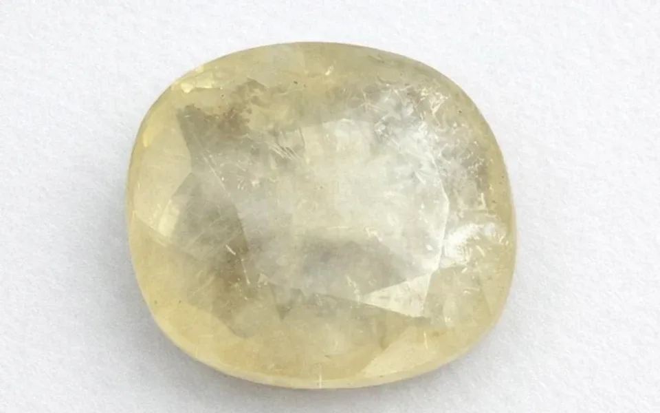 Yellow Sapphire (Phukharaj Stone)