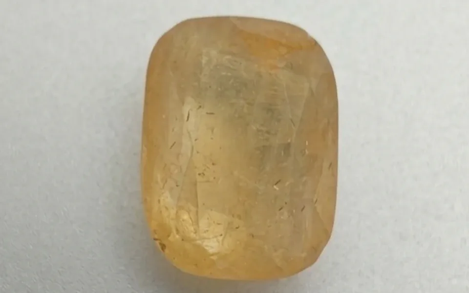 Yellow Sapphire (Phukharaj Stone)