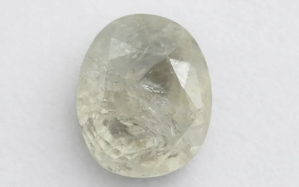 Yellow Sapphire (Phukharaj Stone)