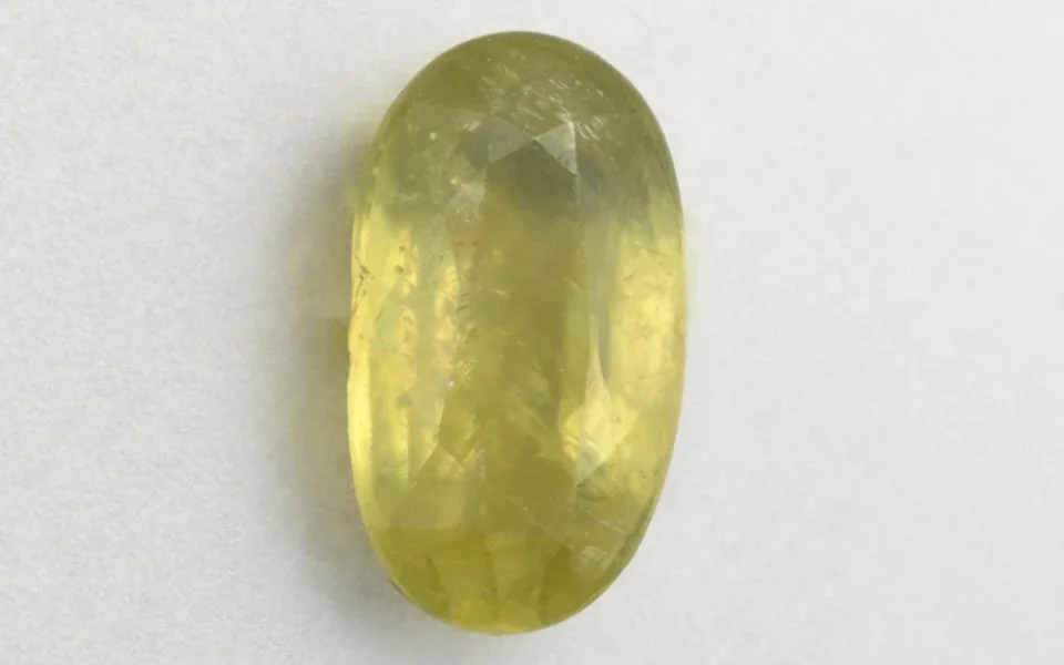 Yellow Sapphire (Phukharaj Stone)
