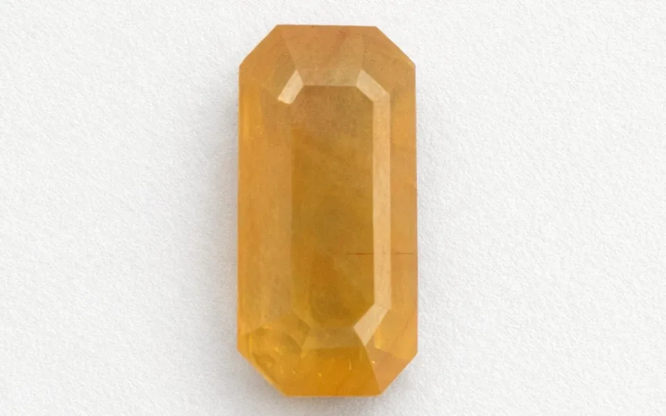Yellow Sapphire (Phukharaj Stone)