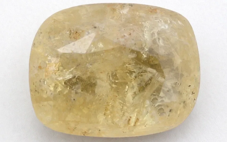 Yellow Sapphire (Phukharaj Stone)