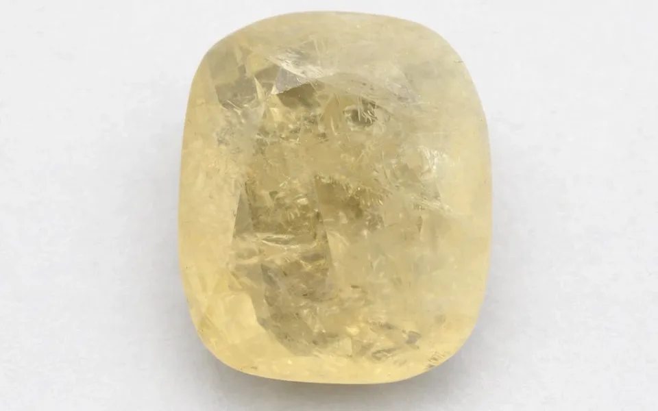 Yellow Sapphire (Phukharaj Stone)