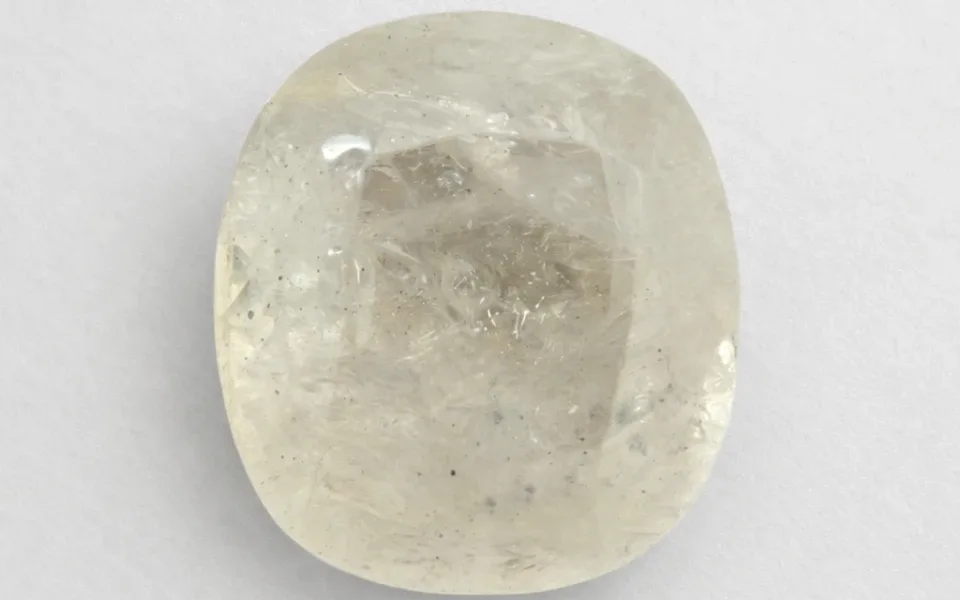 Yellow Sapphire (Phukharaj Stone)