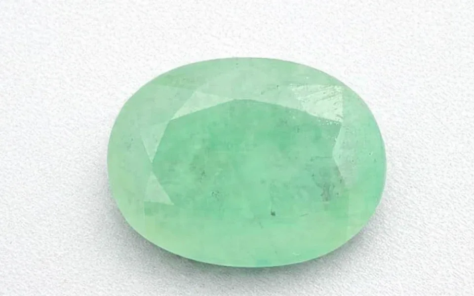  Emerald Stone (Zambian Panna) 