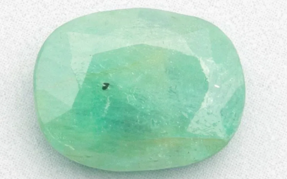  Emerald Stone (Zambian Panna) 