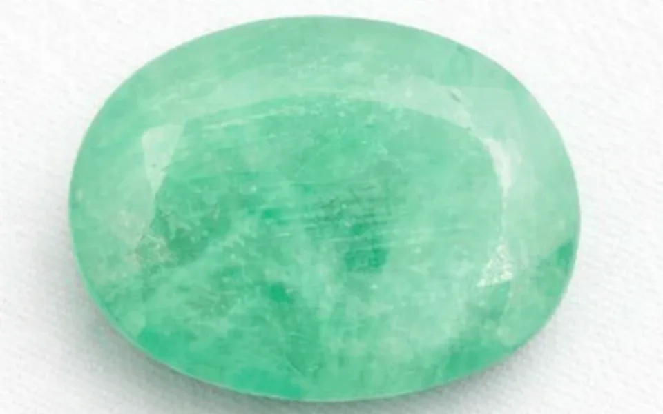  Emerald Stone (Zambian Panna) 