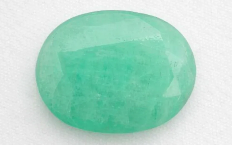  Emerald Stone (Zambian Panna) 