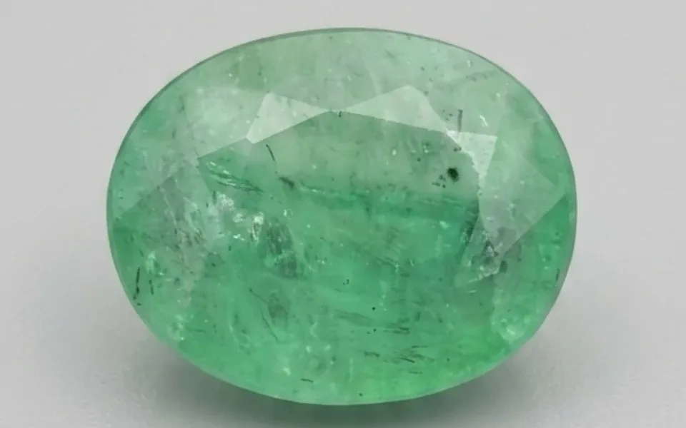  Emerald Stone (Zambian Panna) 