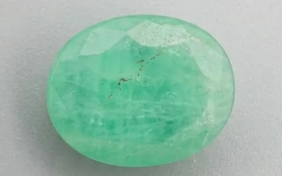  Emerald Stone (Zambian Panna) 