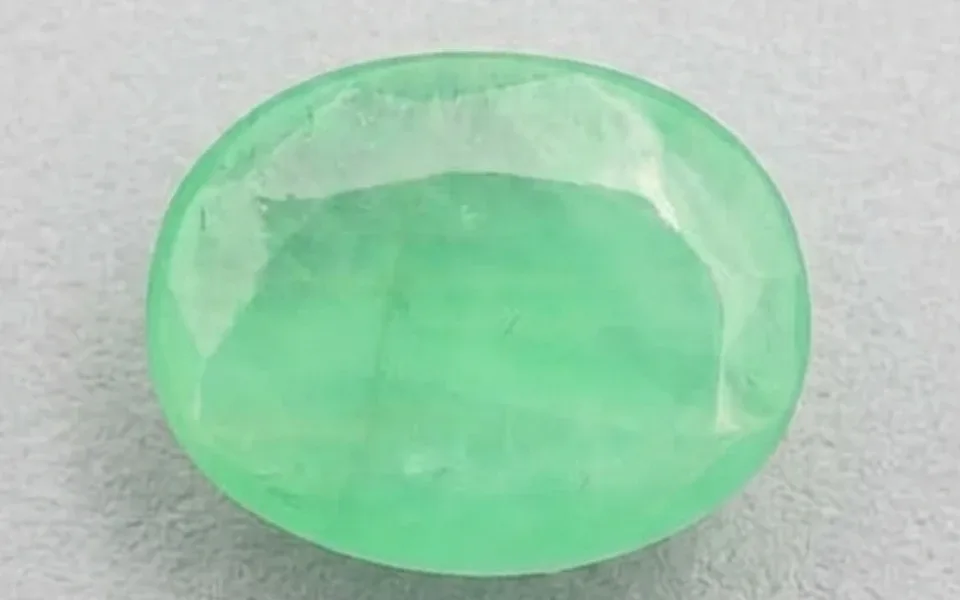  Emerald Stone (Zambian Panna) 