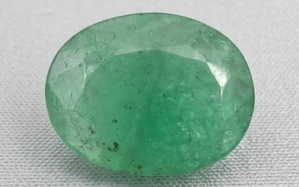  Emerald Stone (Zambian Panna) 
