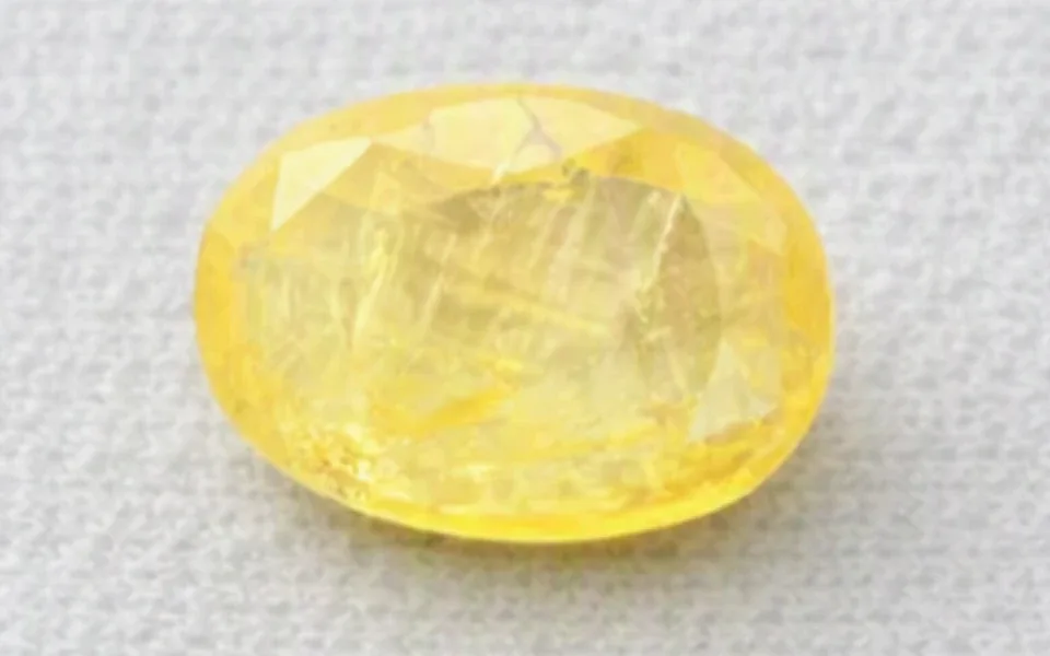 Yellow Sapphire (Phukharaj Stone)