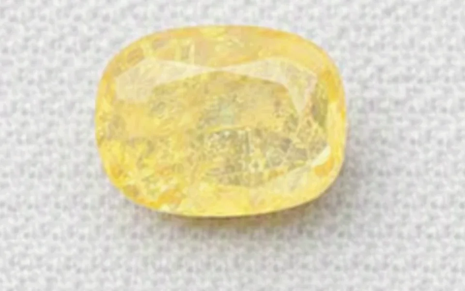 Yellow Sapphire (Phukharaj Stone)