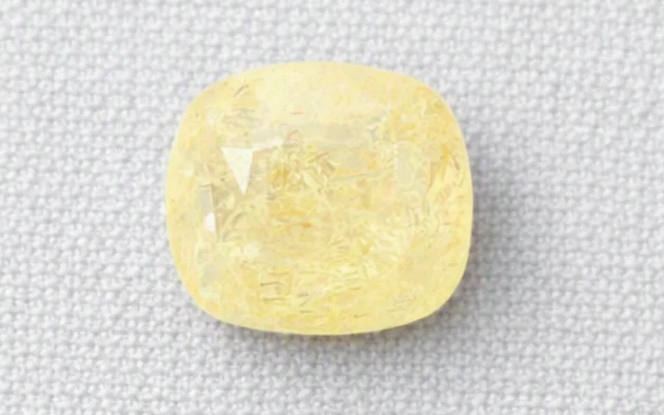 Yellow Sapphire (Phukharaj Stone)