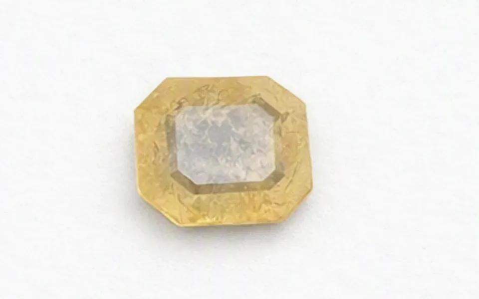 Yellow Sapphire (Phukharaj Stone)