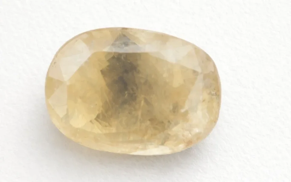 Yellow Sapphire (Phukharaj Stone)