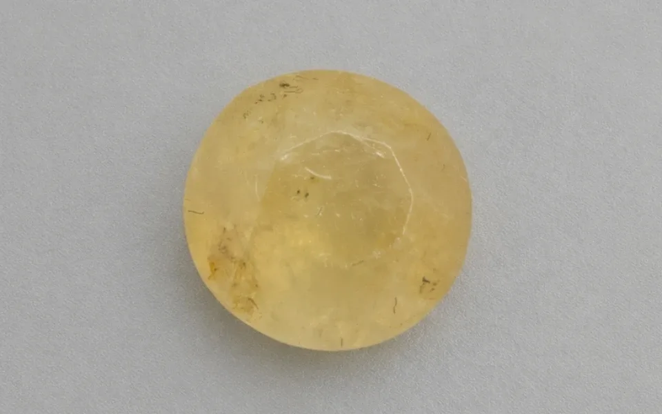 Yellow Sapphire (Phukharaj Stone)