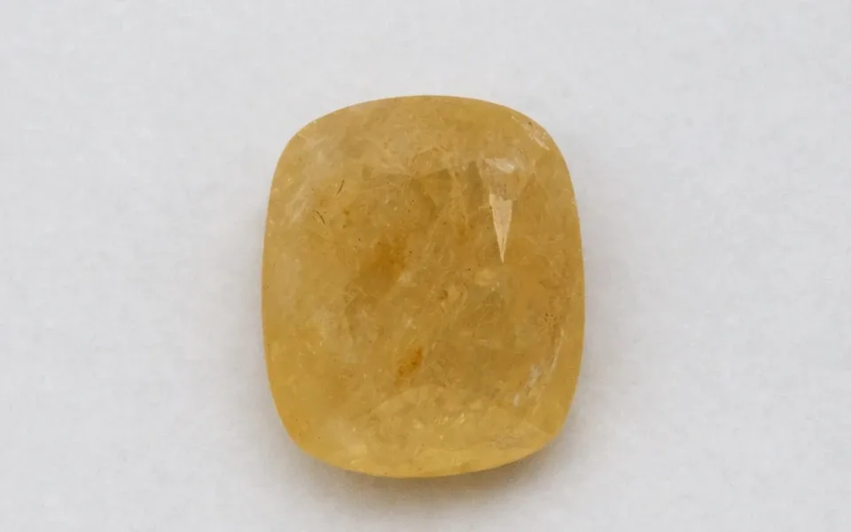 Yellow Sapphire (Phukharaj Stone)