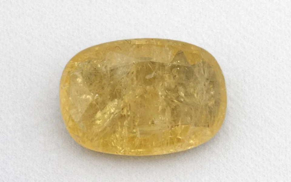 Yellow Sapphire (Phukharaj Stone)