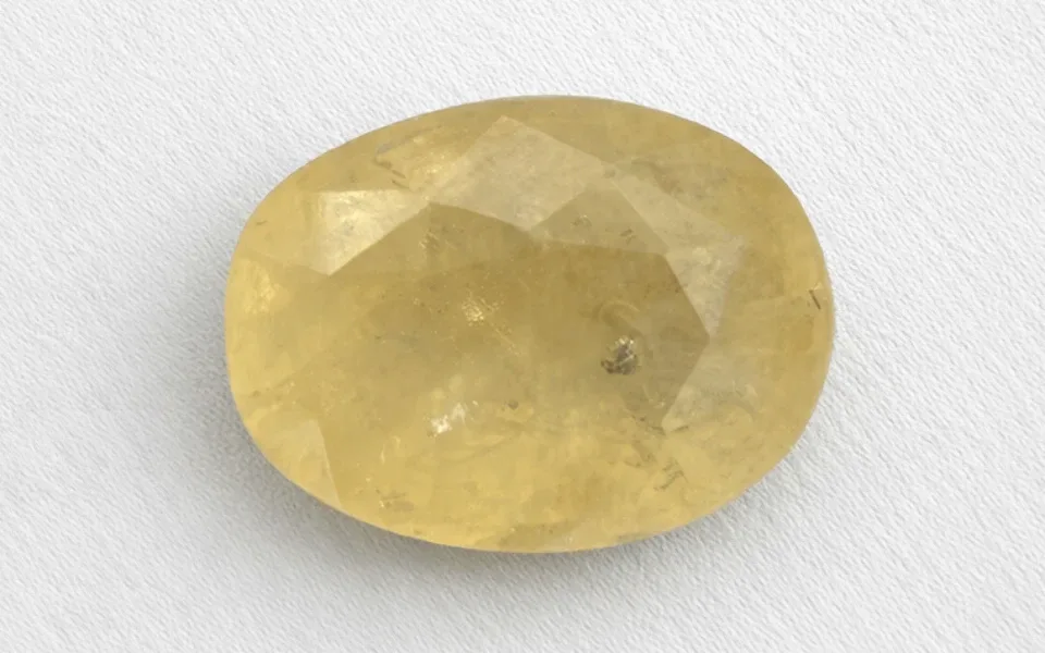 Yellow Sapphire (Phukharaj Stone)