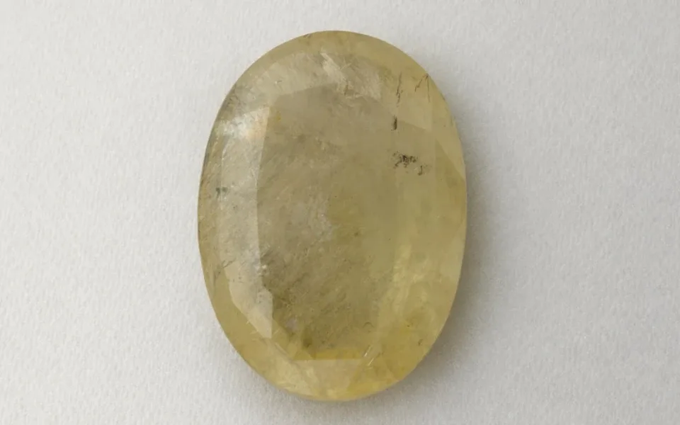 Yellow Sapphire (Phukharaj Stone)