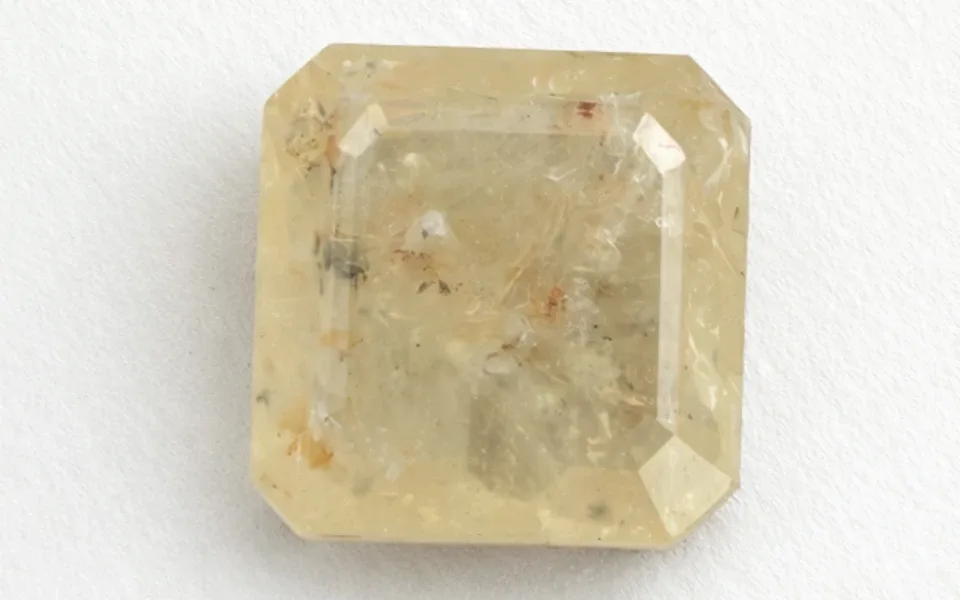 Yellow Sapphire (Phukharaj Stone)